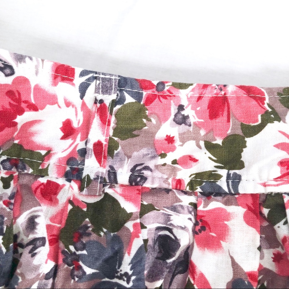 Floral Skirt Pleated with Belt Loops Circle Medium - Picture 2 of 3